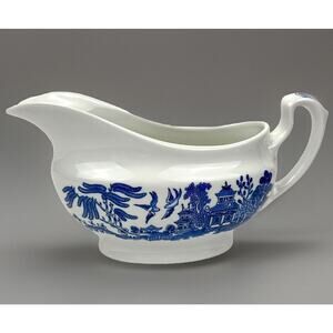 Churchill Blue Willow Gravy Sauce Boat Saucière Staffordshire England